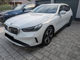 BMW i5 eDrive40 Touring,HUD,Inno Paket,Fahrwerk Prof - BMW i5 in Leipzig