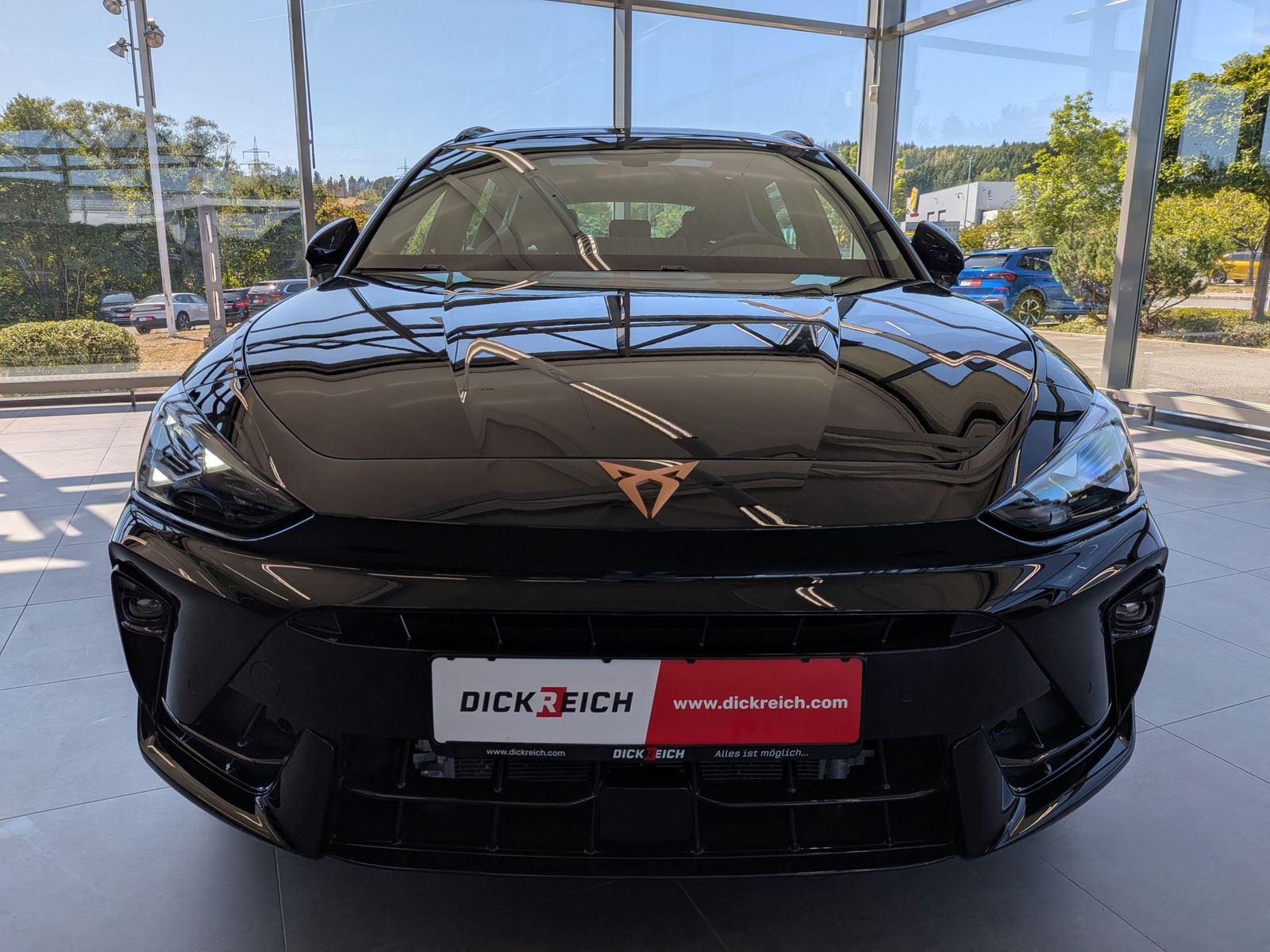 Fahrzeugabbildung CUPRA Leon 1.5 eTSI Dynamic-Edge-Paket Pano Cam AHK 18
