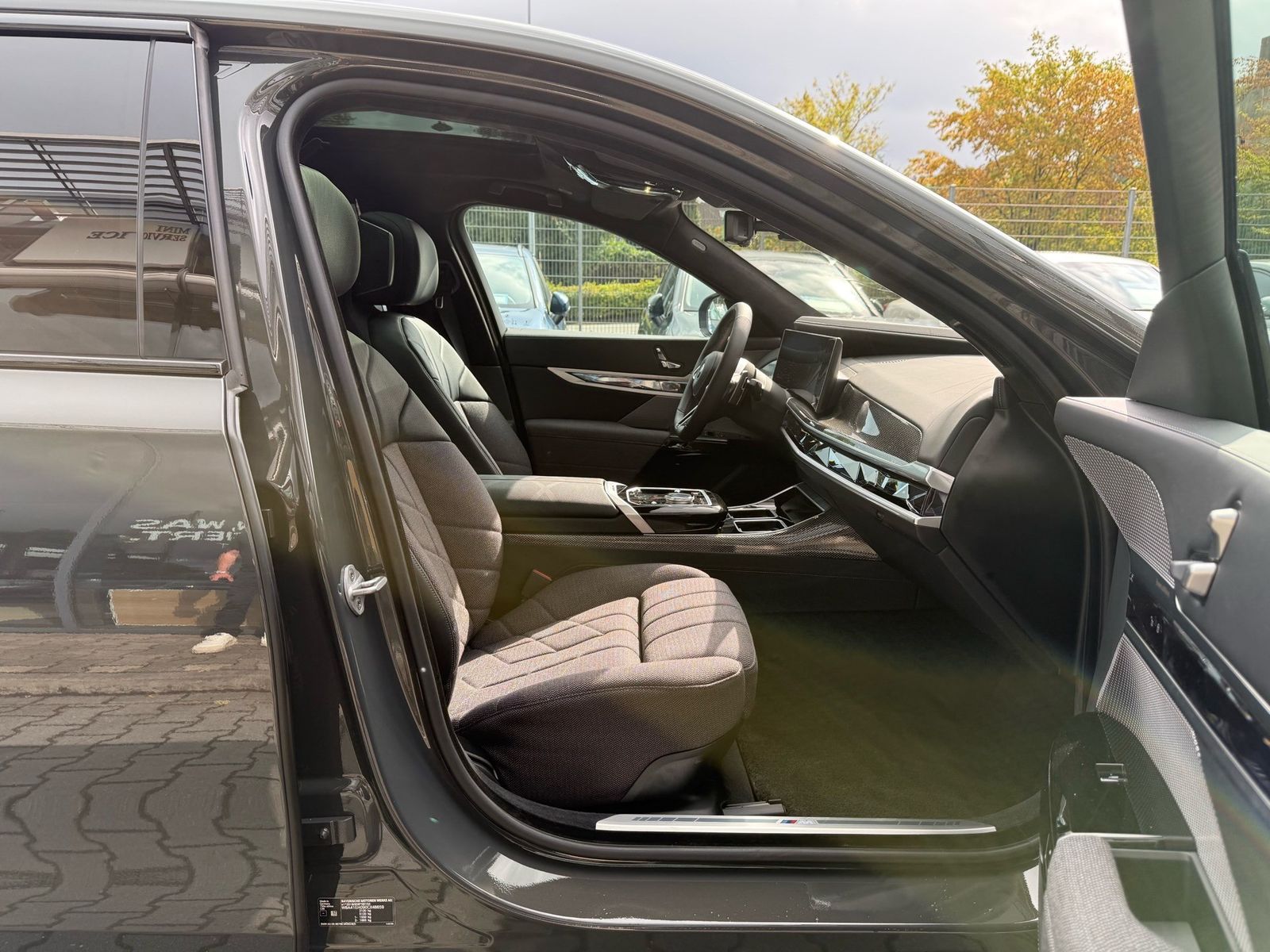 BMW 750 - Bild 30