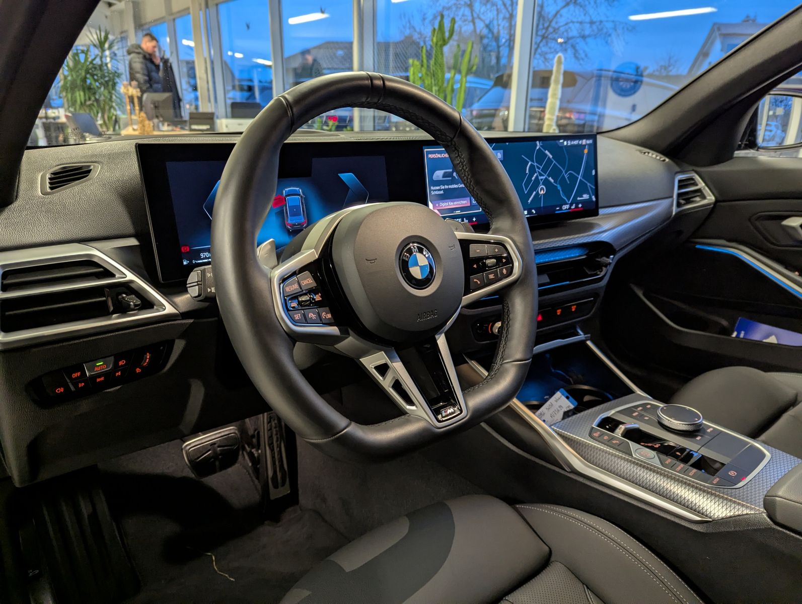 BMW 320 d xD M-Sport HUD Pano ACC LED-adaptiv AHK - Image 22