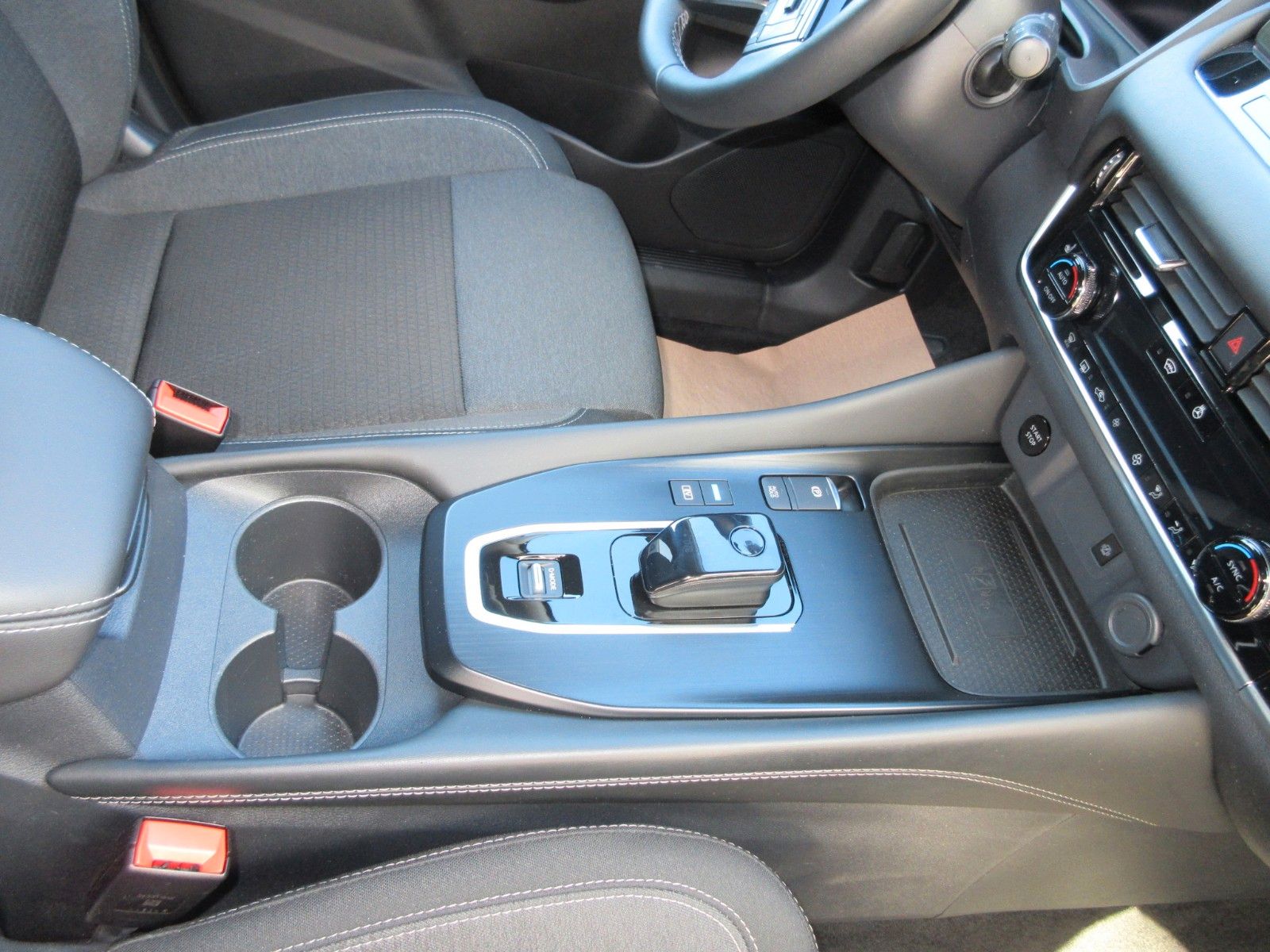 Fahrzeugabbildung Nissan Qashqai N-Connecta e-Power | WP & BP