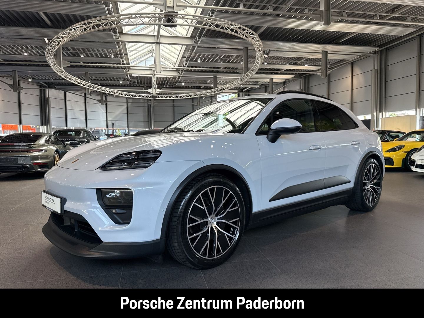 PORSCHE Macan Surround-View LED-Matrix Luftfederung PASM