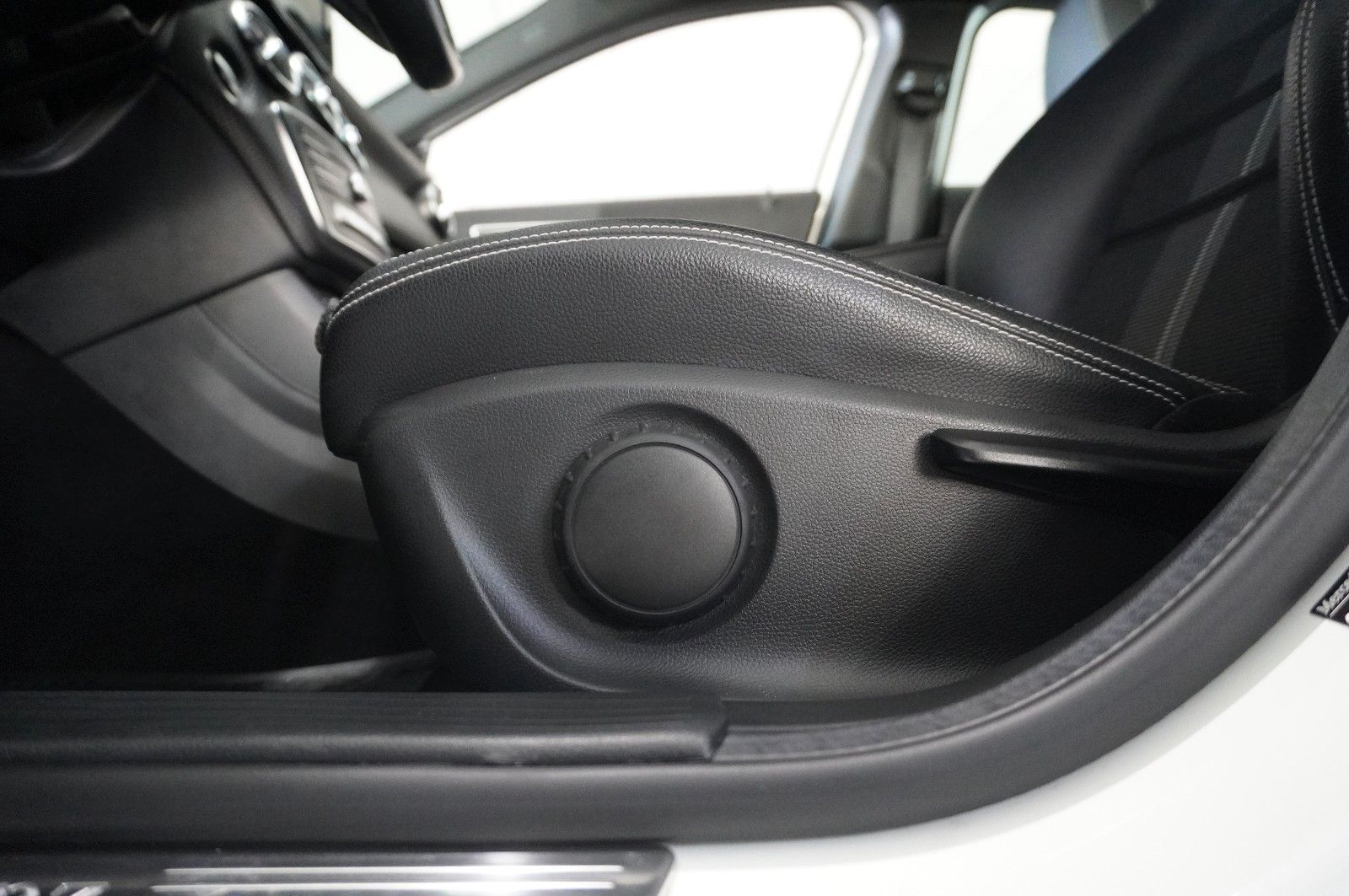 Fahrzeugabbildung Mercedes-Benz A 180 CDI URBAN KLIMA/SHZ/PDC/TEMP./SPORT/AHK