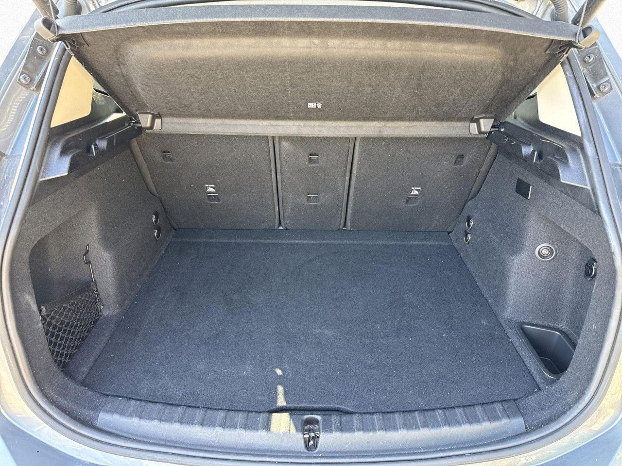 BMW 230e xDr AT HUD,360°,AHK,Pano,DAPRO,AdapLED LED