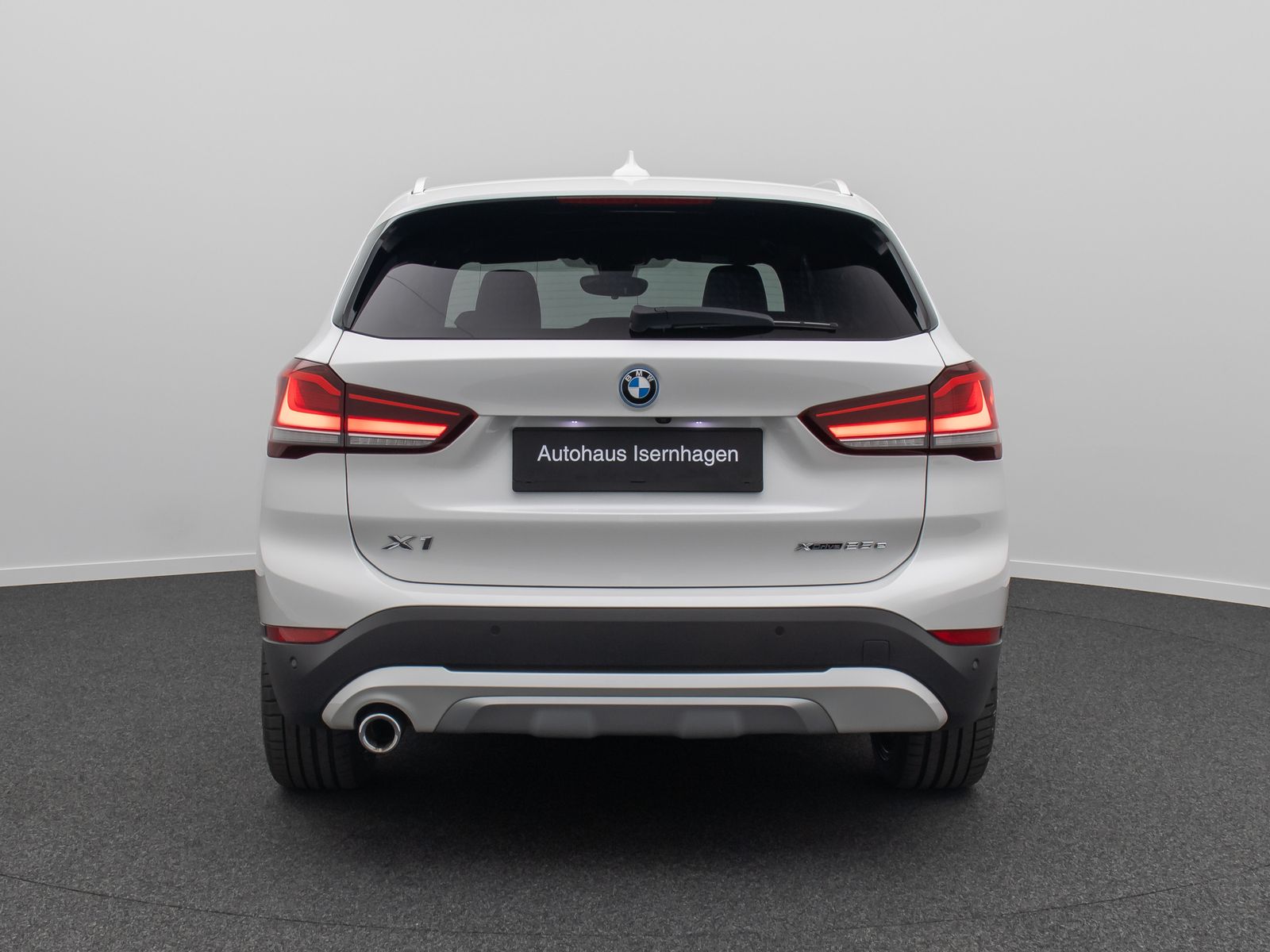 Fahrzeugabbildung BMW X1 xD25e xLine HUD Navi+ HiFi DAB Kamera 19Zoll