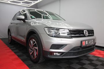 Volkswagen Tiguan - 2