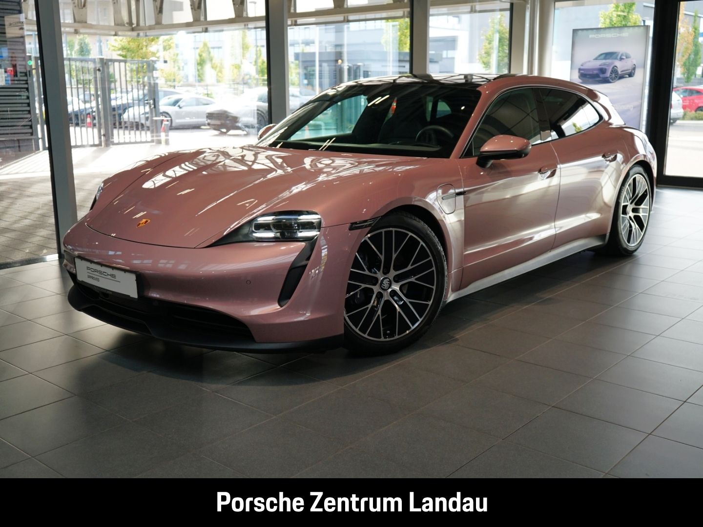 Porsche Taycan Sport Turismo Surround-View Luftfederung