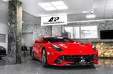 Ferrari F12 Berlinetta WARRANTY/CARBON/LIFT/CAMERA/ - rote Ferrari F12