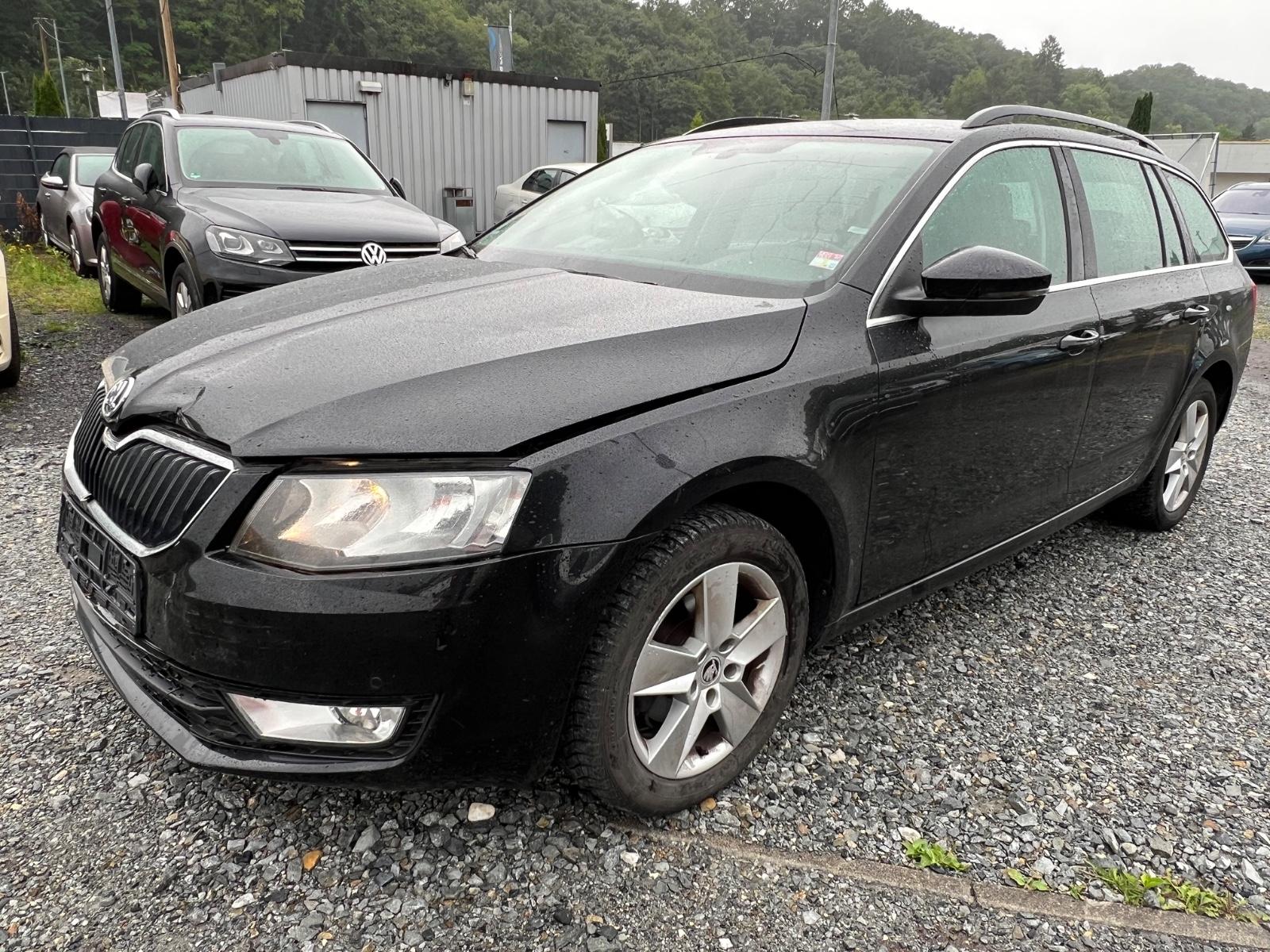 Skoda Octavia Combi Ambition NAVI KLIMA PDC AHK ALU