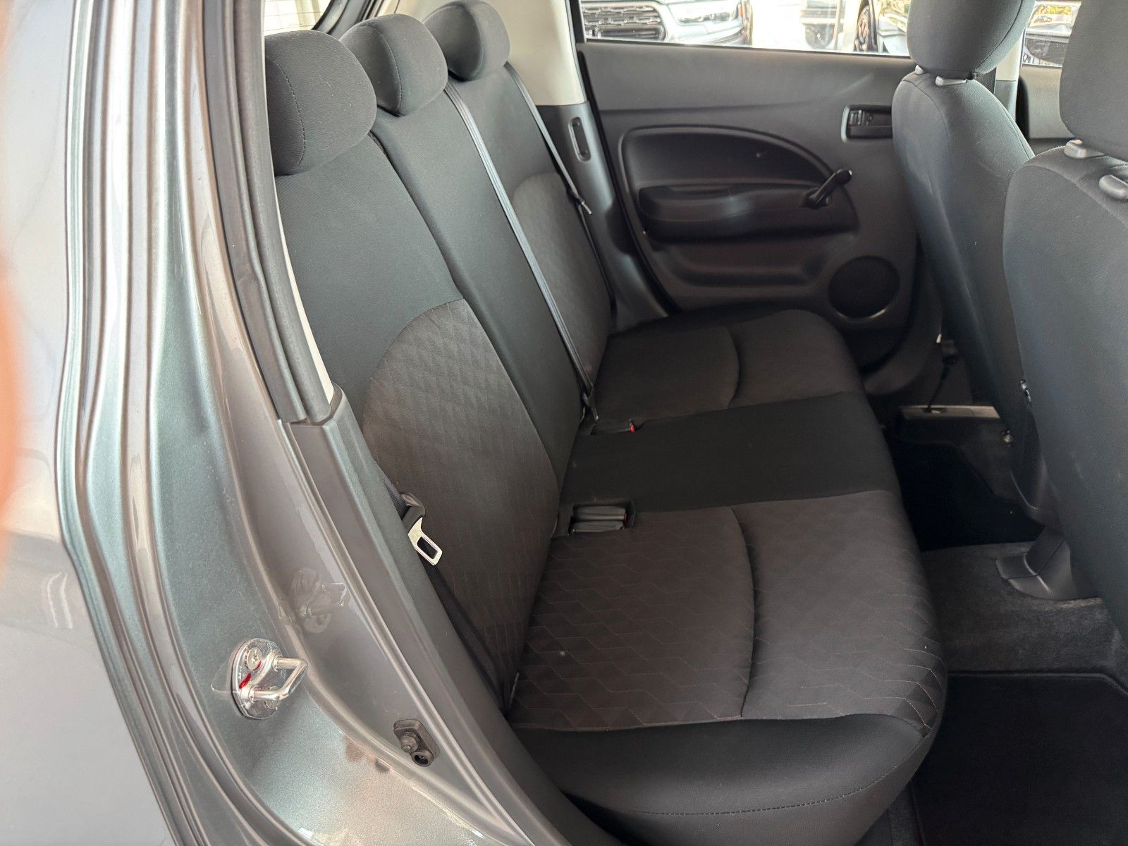 Fahrzeugabbildung Mitsubishi Space Star 1.2 Spirit  "Ganzjahresreifen Klima"