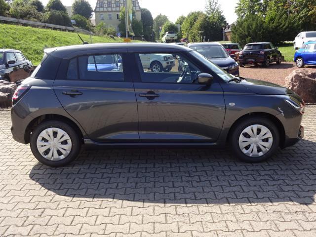 Suzuki SWIFT 1.2 DUALJET CLUB NAVI DAB+ EINPARKH. USB 