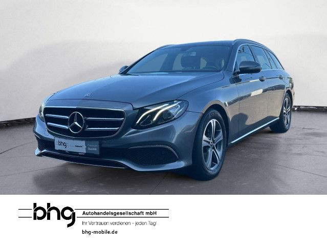 Image of Mercedes-Benz E 220