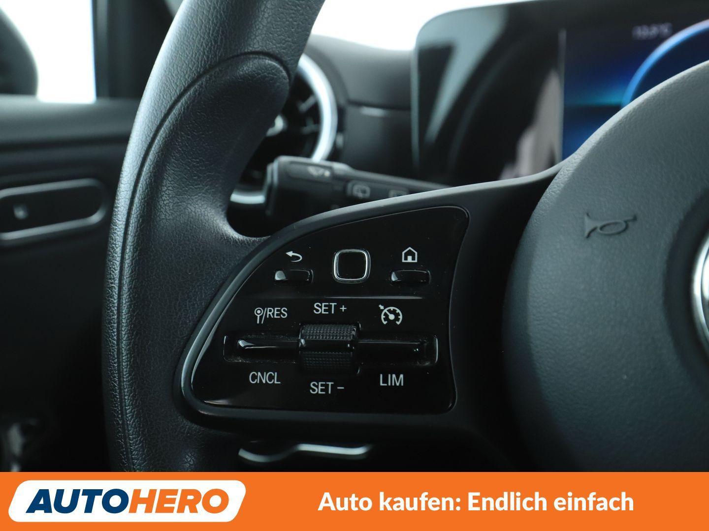 Mercedes-Benz A 180  Aut*NAVI*TEMPO*PDC*SHZ*KLIMA*GARNTIE*
