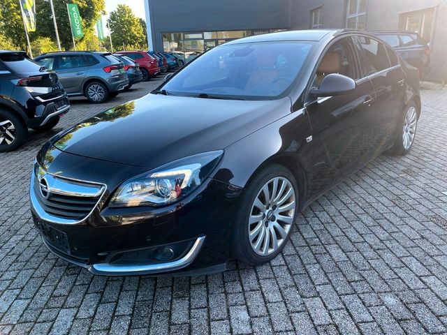 Opel Insignia 2.0 Turbo Sport| XENON| NAVI|LEDER