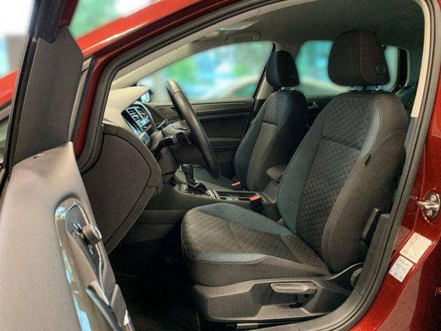 Golf VII 1.5 TSI COMFORTLINE LED+NAVI+STHZ+ACC+P