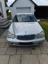Mercedes-Benz C 220 CDI CLASSIC Classic - Mercedes-Benz C 220 aus 2000: Cdi