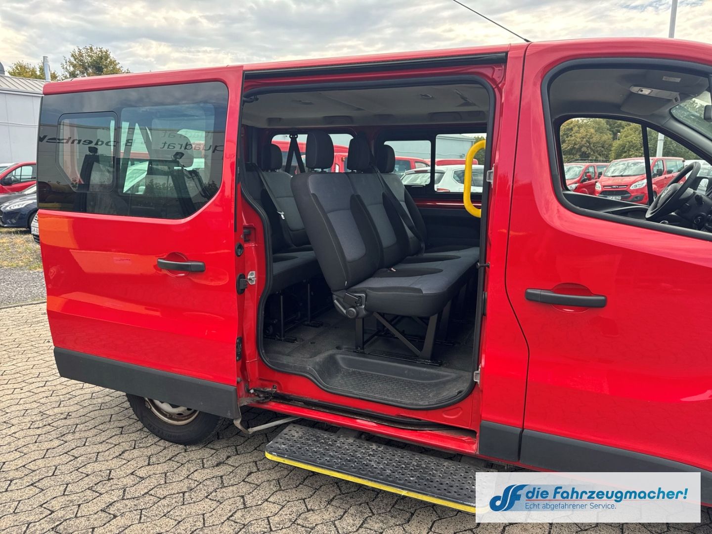 Fahrzeugabbildung Opel Vivaro B Kombi 9Si. L1H1 2,7t *8136 *EXPORT