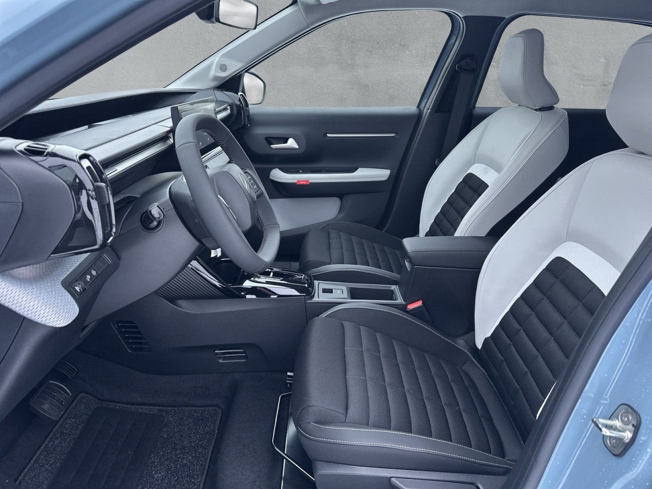 Fahrzeugabbildung Citroën C3 Aircross Hybrid 145 PLUS