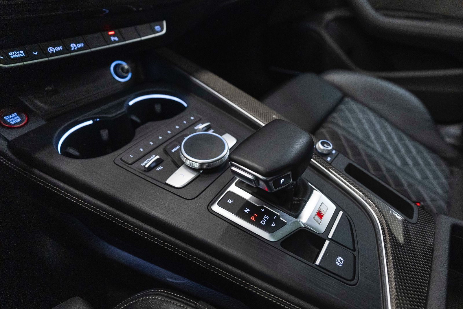 Fahrzeugabbildung Audi S4 3.0TFSI Quattro B&O KAM LED CARPLAY MASSAGE