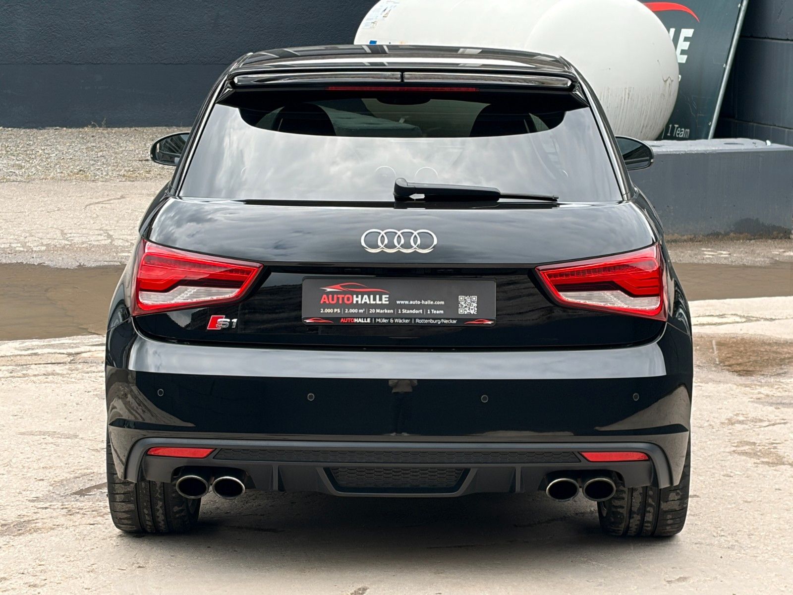 Fahrzeugabbildung Audi S1 2.0 TFSI quattro SHZ PDC Navi Leder Ambiente