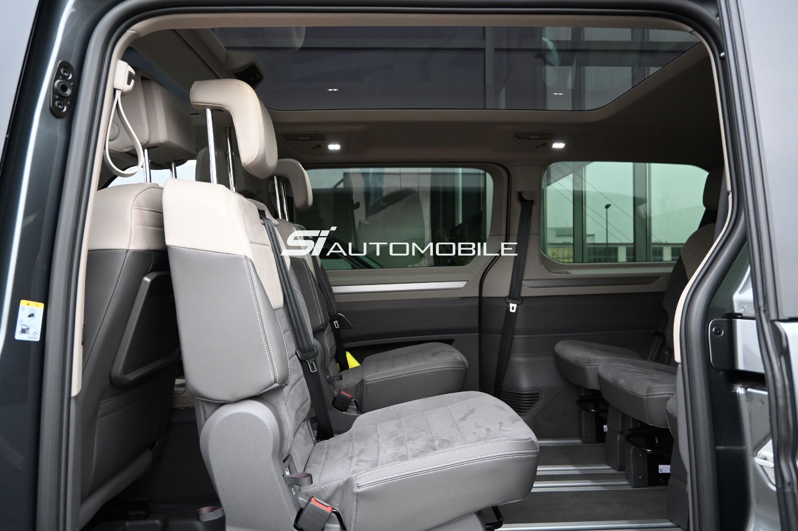 Fahrzeugabbildung Volkswagen T7 Multivan 2.0 TSI DSG Lang Edition °360°STHZ°