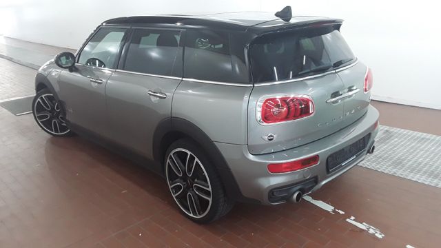 MINI Clubman Cooper SD All4  John Cooper Works Chili