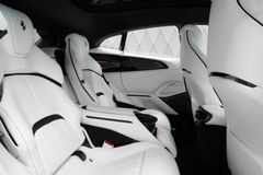 Purosangue BLACK/WHITE FULL CARBON PANORAMIC