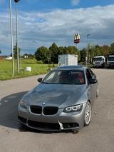 BMW E92 335i - BMW 335 aus 2010: Coupé