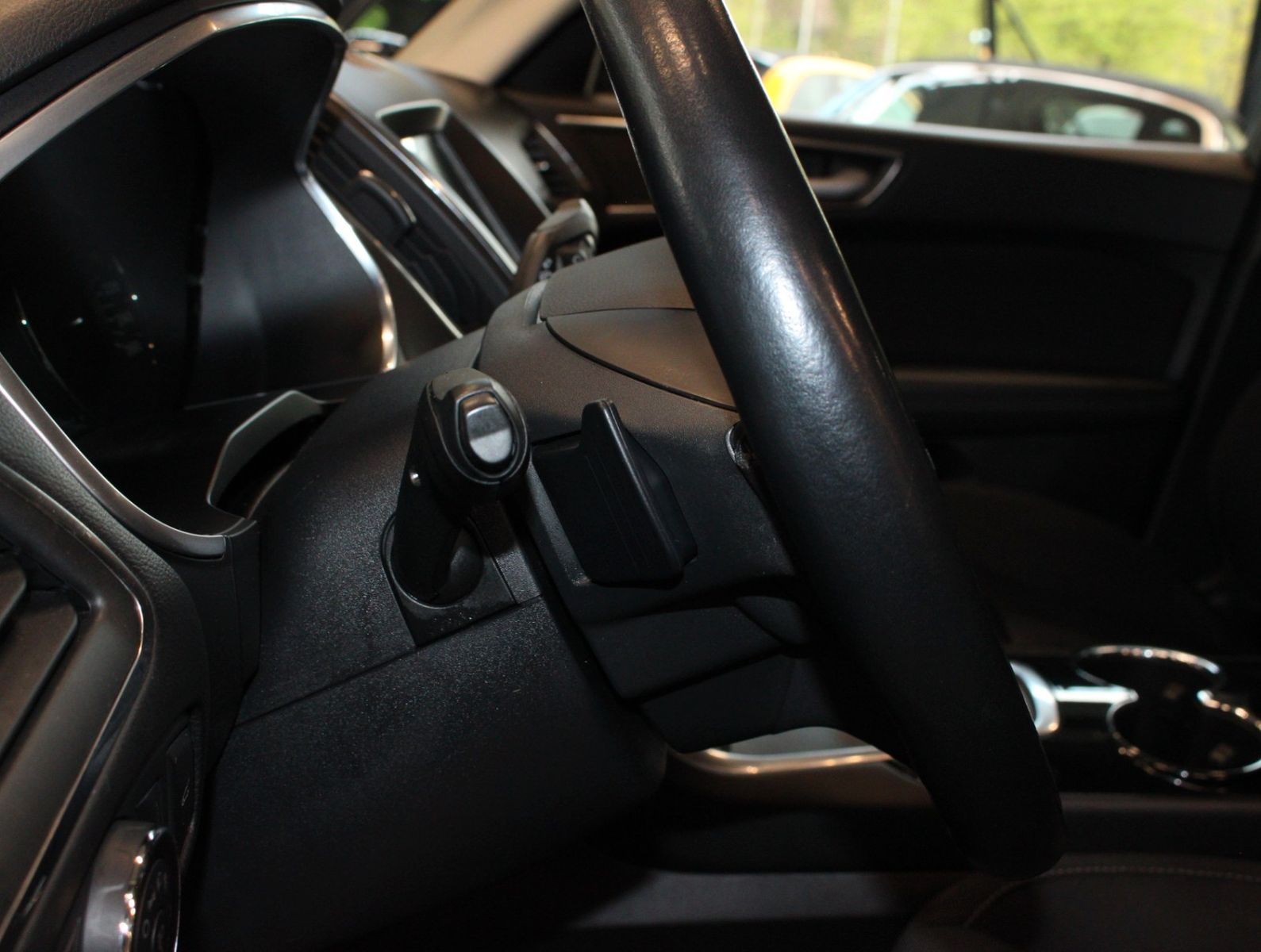 Fahrzeugabbildung Ford S-Max 2,0 EcoBlue *Tinanium