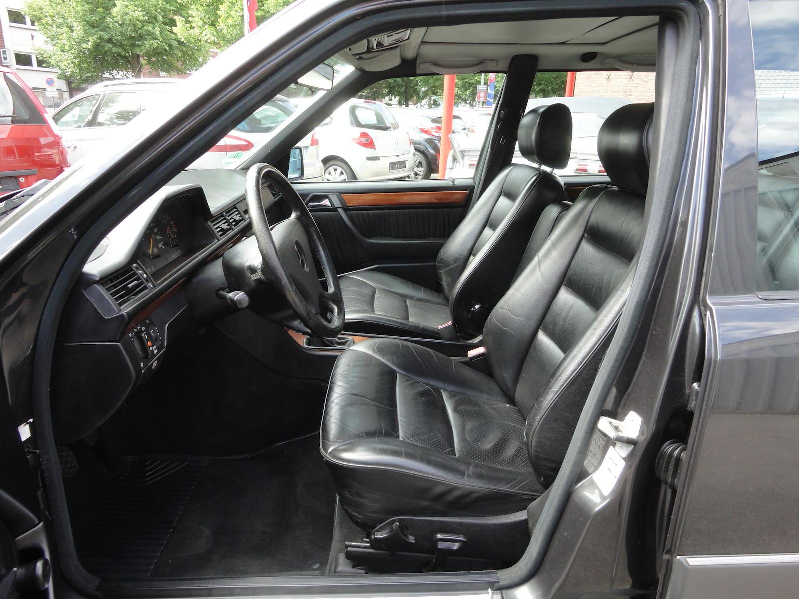 MERCEDES-BENZ E 230 TE 136 ch BVM - CLIM - CUIR - TOIT OUVRANT - 166000 KM