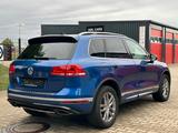 Volkswagen Touareg 4.2 V8 TDI 4M R Line LEDER PANO XENON - Volkswagen Touareg: 4.2
