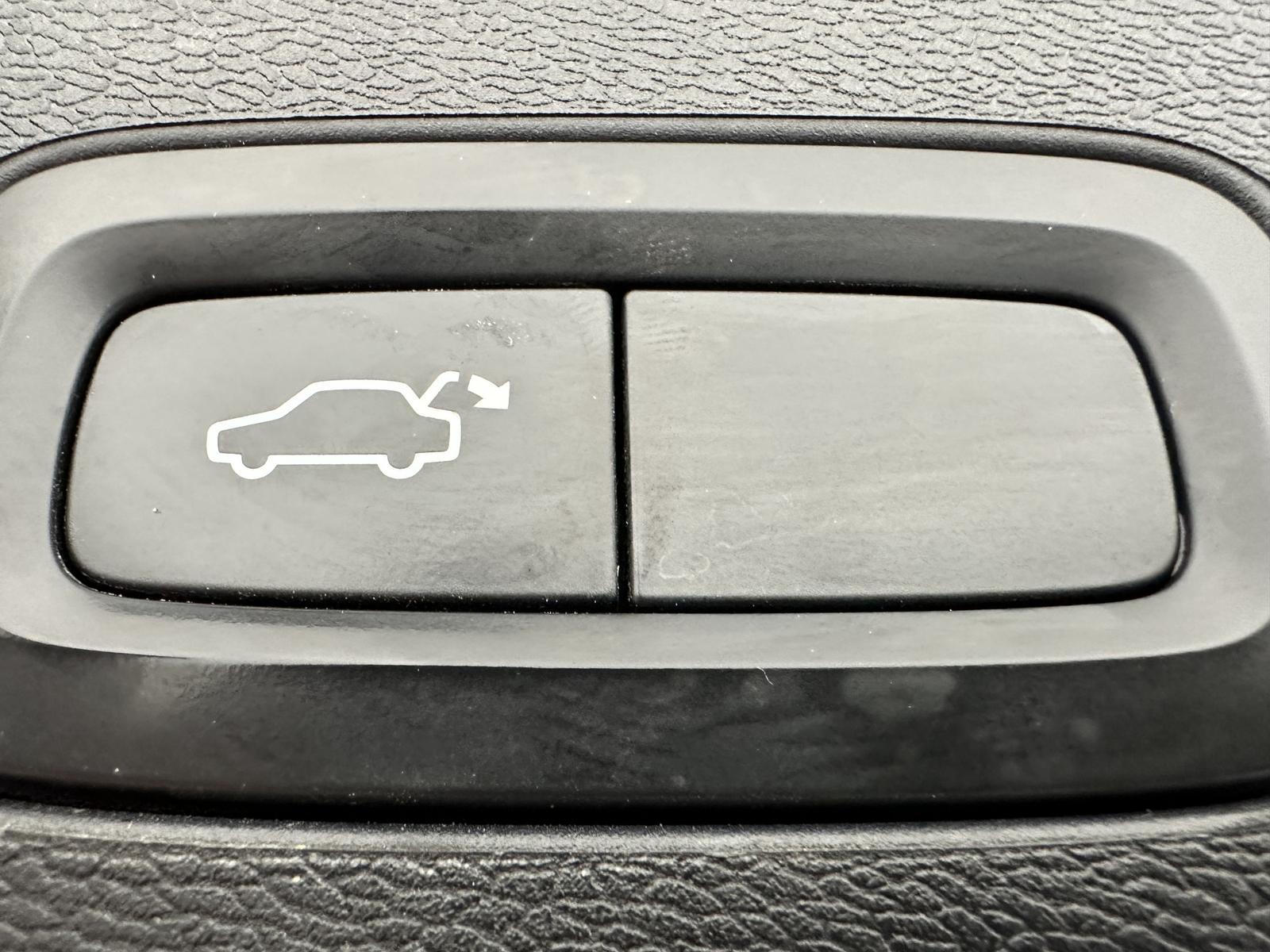Volvo XC60 Inscription 2WD "1 HAND-NAVI-LEDER-SITZH"
