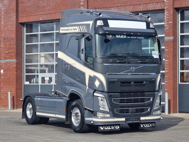 Volvo FH 13.460 Globetrotter 4x2 - I parkcool - Navi -