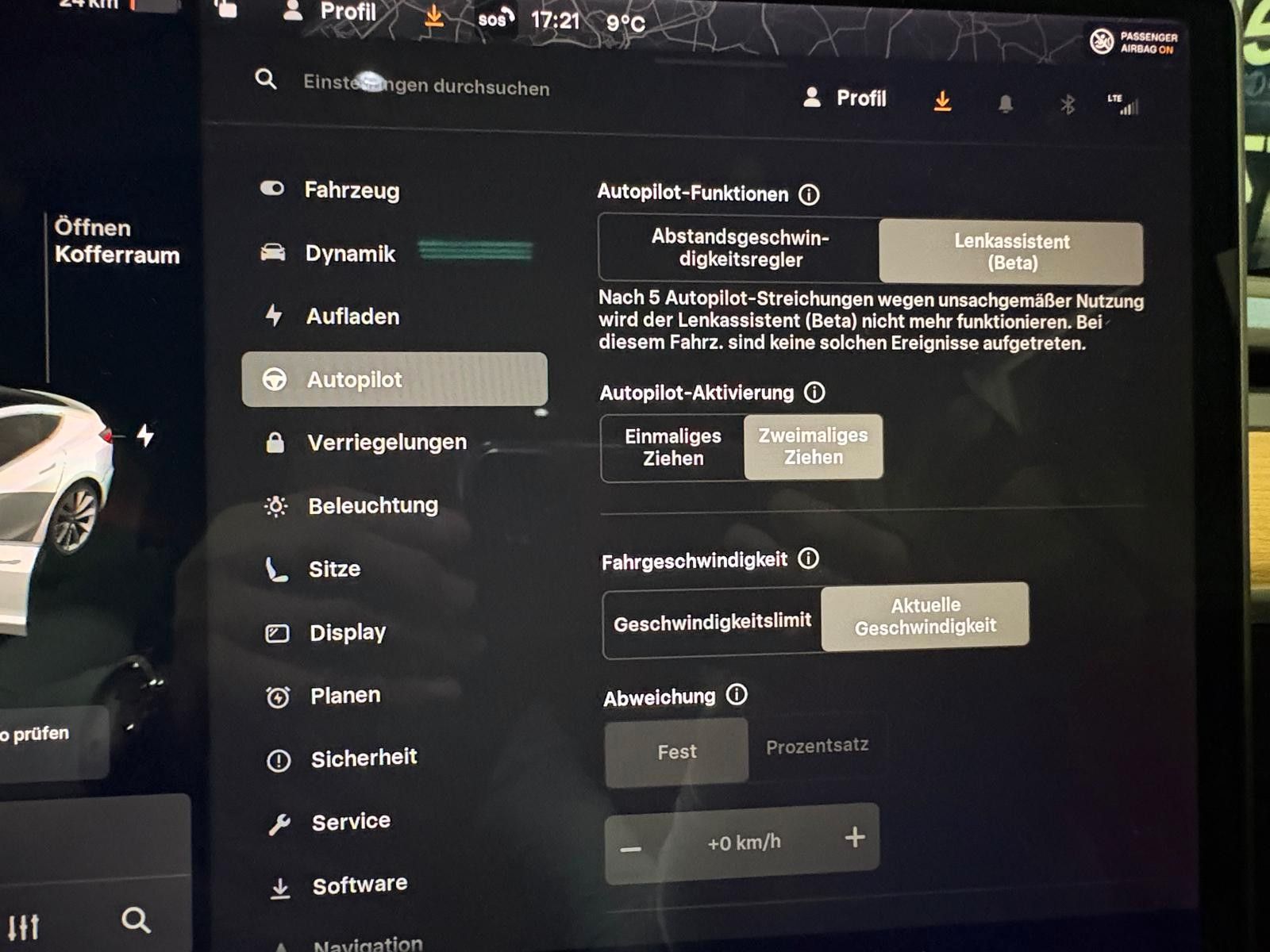 Fahrzeugabbildung Tesla Model 3 Standard Range Plus RWD