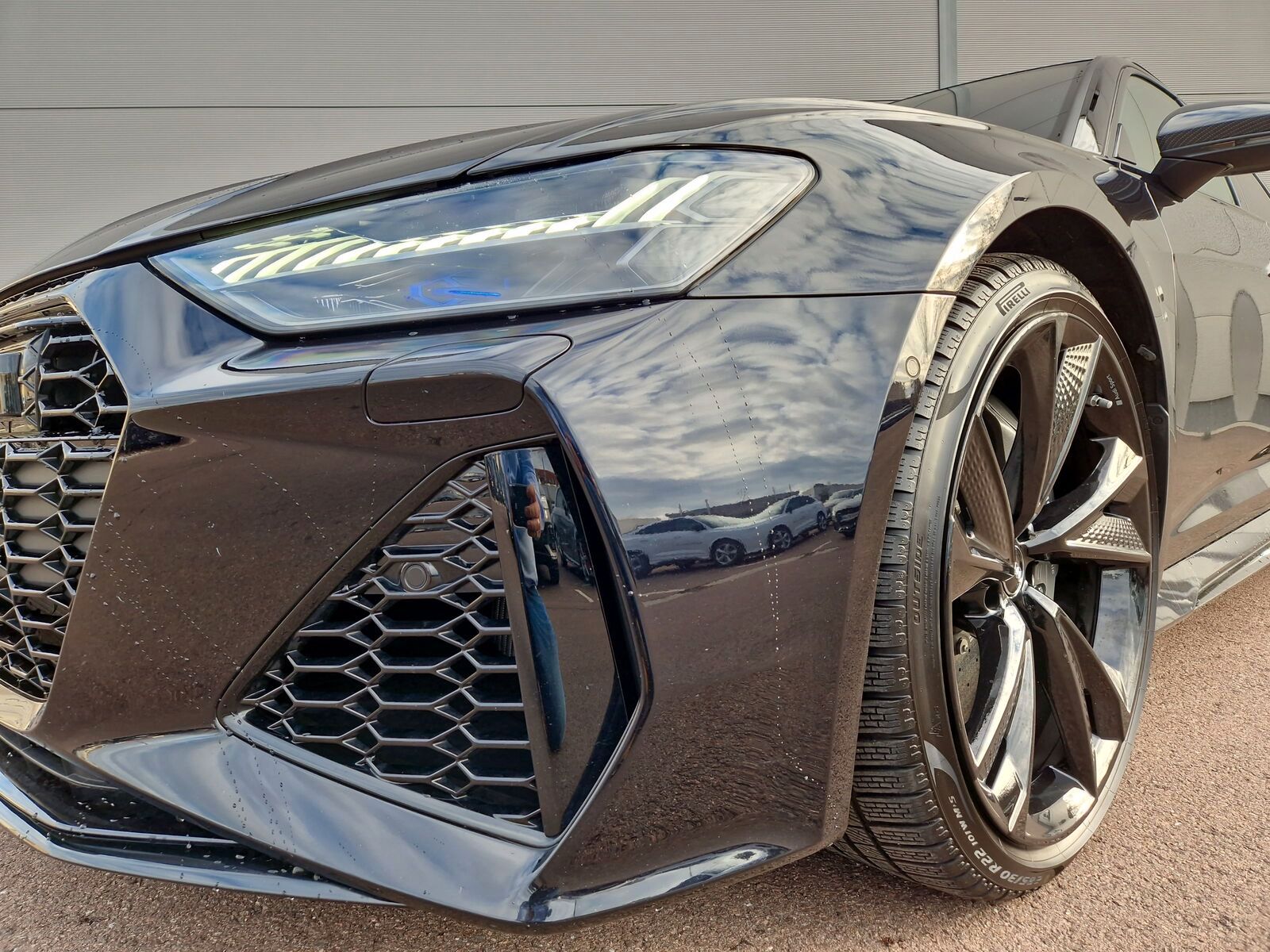 Fahrzeugabbildung Audi RS6 Avant DYNAMIK+ KERAMIK AHK NACHT LUFT B&O