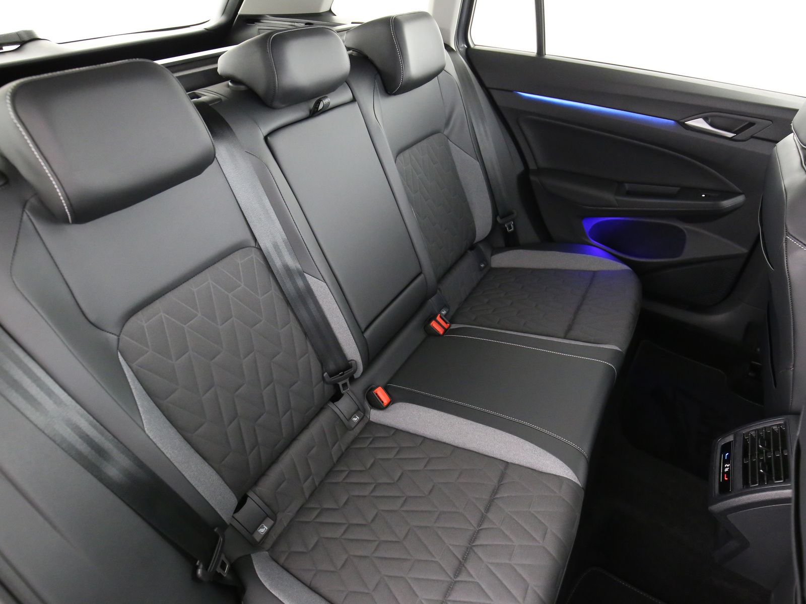 Volkswagen Golf - Bild 16
