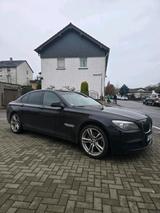 BMW F01 730d M-Paket. Ahk, Tüv - BMW 730 in Wiesbaden