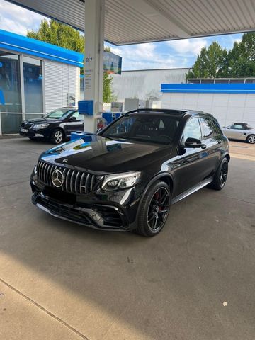 Mercedes-Benz GLC 63 s AMG 4MATIC+ Vollaus...