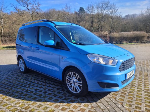 Ford Tourneo Courier Titanium