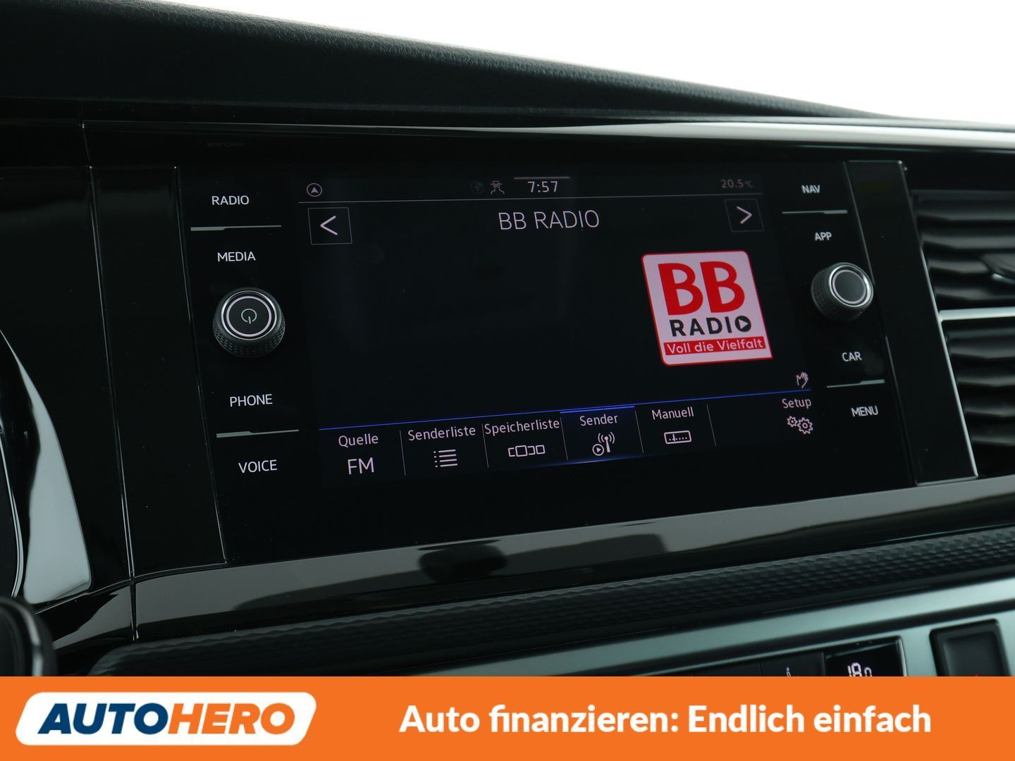 Volkswagen T6 Multivan 2.0 TDI Comfortline FWD Aut. NAVI foto 22