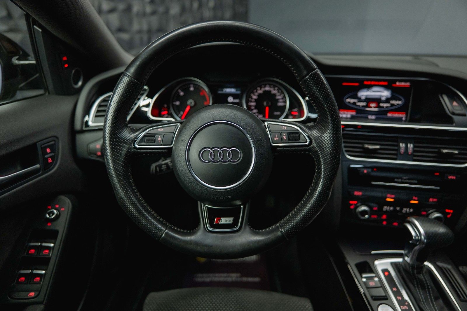 Fahrzeugabbildung Audi A5 Sportback 3.0 TDI quattro S-Line Sport+ Black