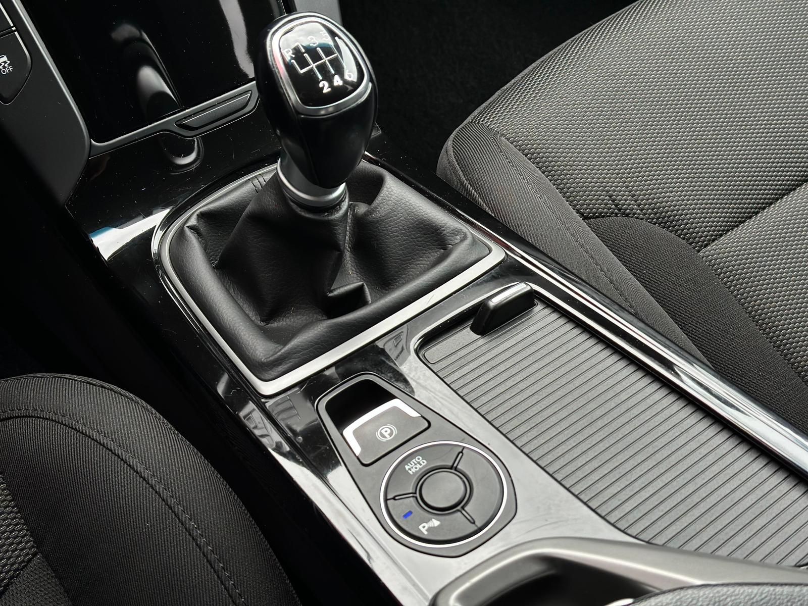 HYUNDAI i40 1.6CRDi SPACE* SHZ#LH#TEMPO#NAVI#PDC#CAM#DAB - Image 14