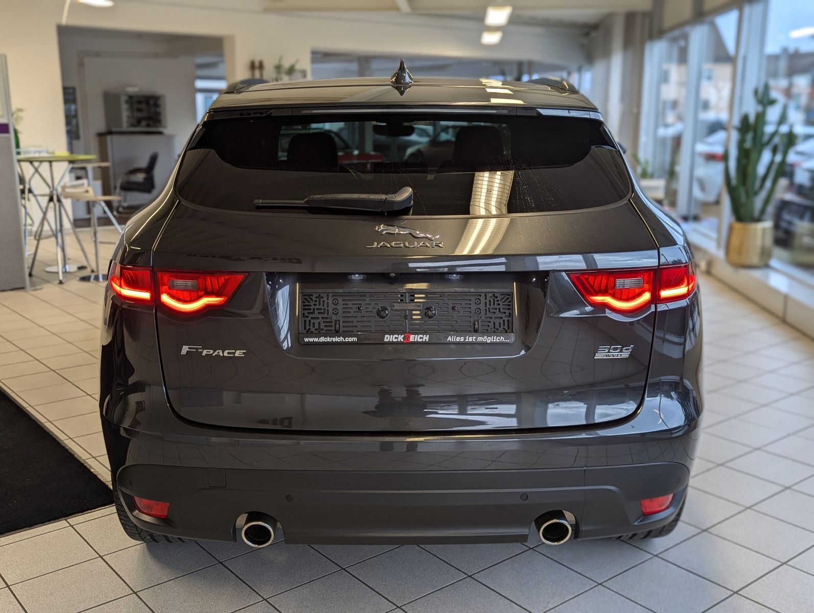 Fahrzeugabbildung Jaguar F-PACE R-Sport AWD Black LED+ PanoACC 22"