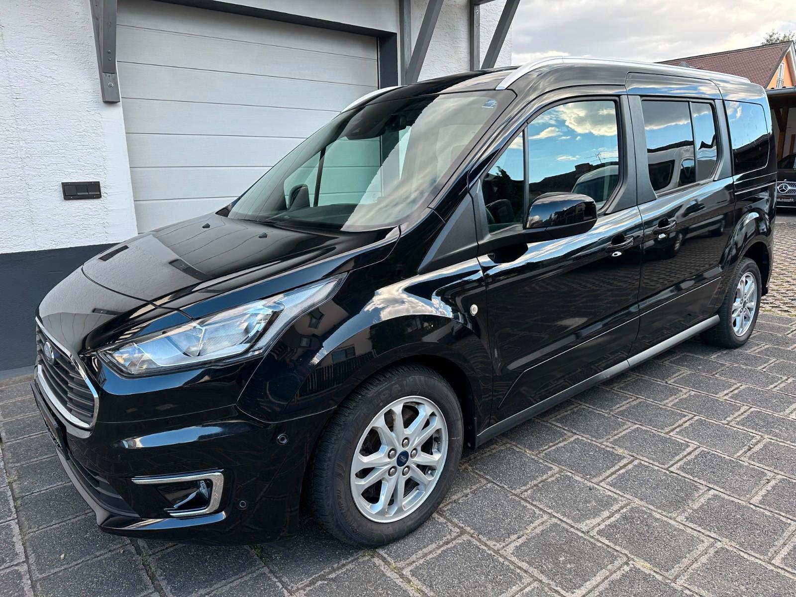 Ford Grand Tourneo 1,5 TDCI Titanium 7-S MOTORSCHADEN