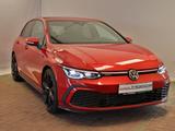 Volkswagen Golf VIII GTI 2.0 TSI NAVI+AHK+HARMAN+HEAD-UP+RF - Volkswagen Golf mit Benzin-Antrieb: Kleinwagen, 2.0