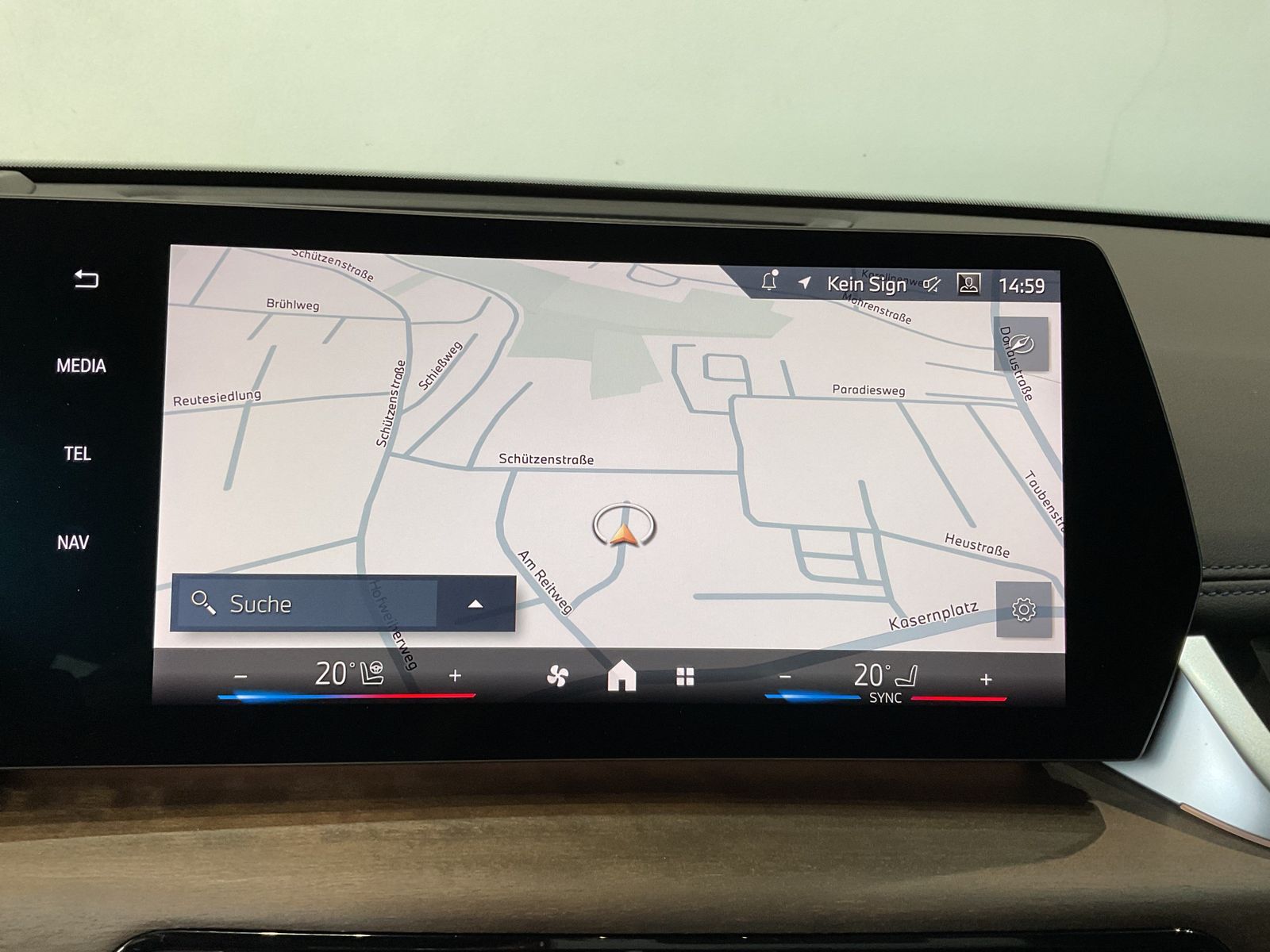 Fahrzeugabbildung BMW X1 sDrive20i | M-Sportpaket | Panorama-Glasdach