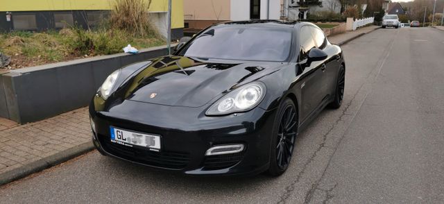 Porsche Panamera Turbo PDK AHK TÜV Neu Burmester