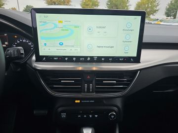 Bild 12 Ford Focus Titanium MHEV El. Panodach Navi Soundsyste