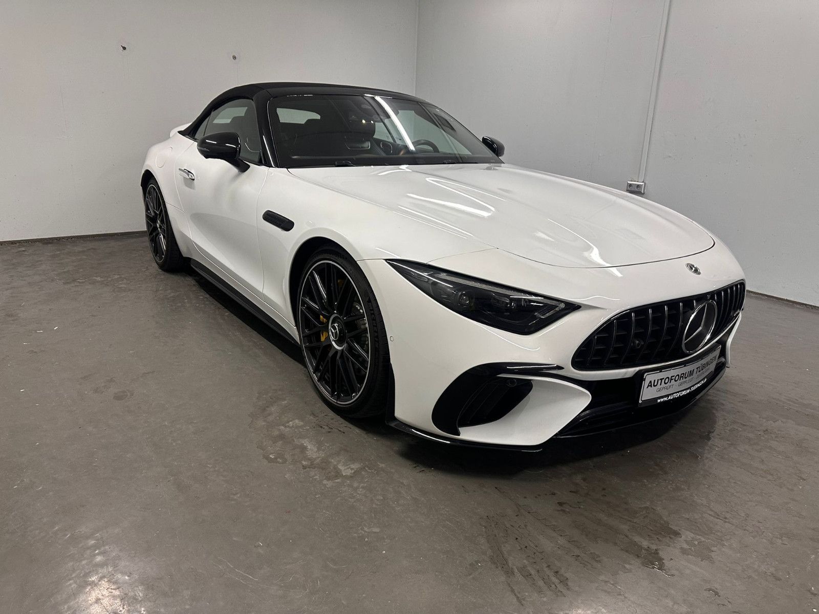 Fahrzeugabbildung Mercedes-Benz SL 63 4MATIC+ *AERODYNAMIK*HEADUP*BURMESTER*