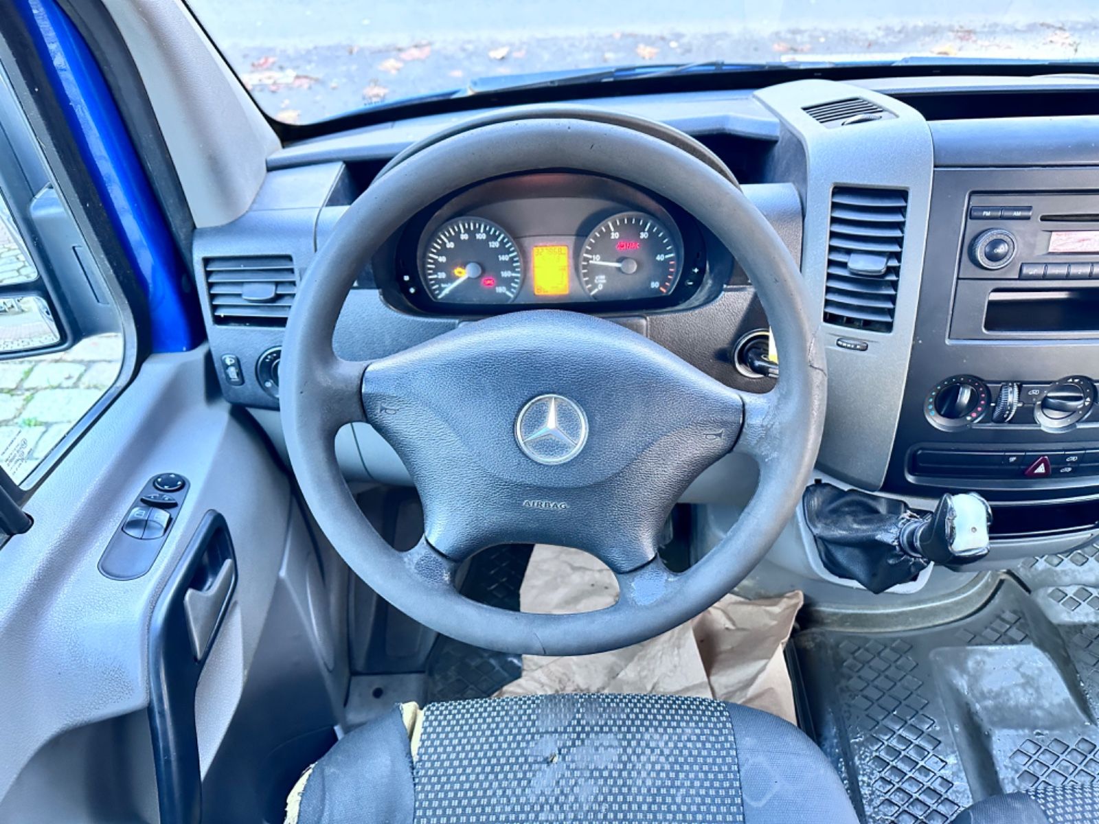 Fahrzeugabbildung Mercedes-Benz Sprinter 211 CDI L2H2 Mixto*5.Sitze*AHK*